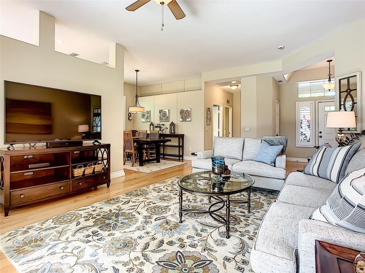 539 Fallbrook Dr - Photo 7 of 50