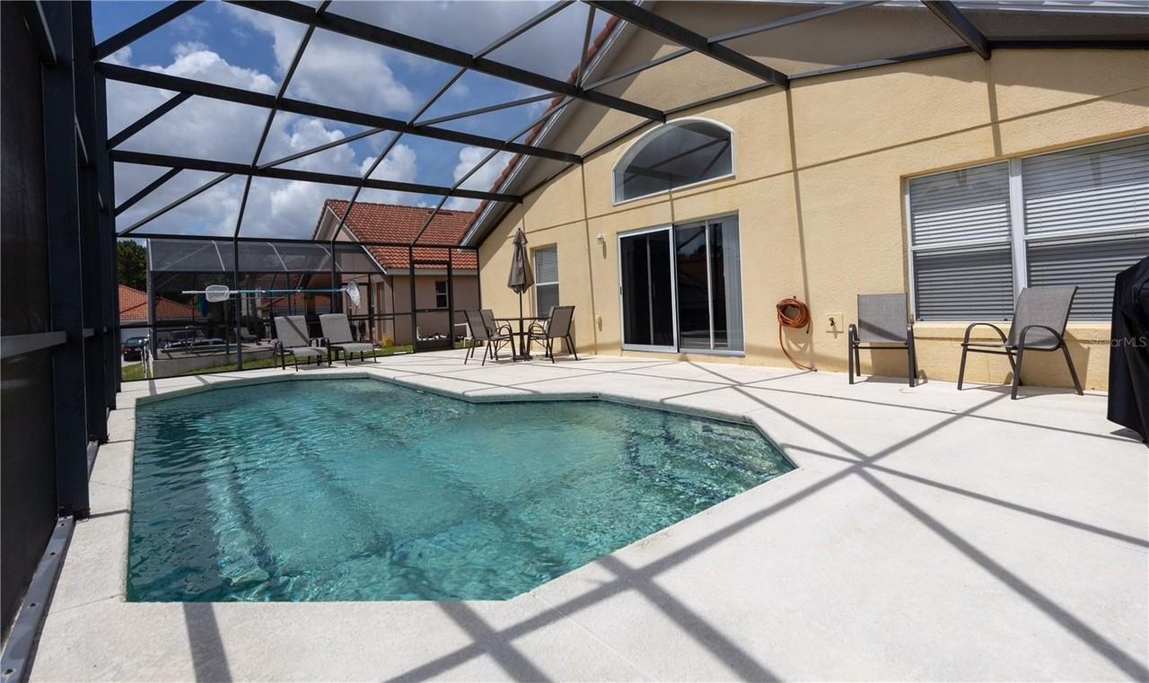 340 Rosso Dr - Photo 3 of 21