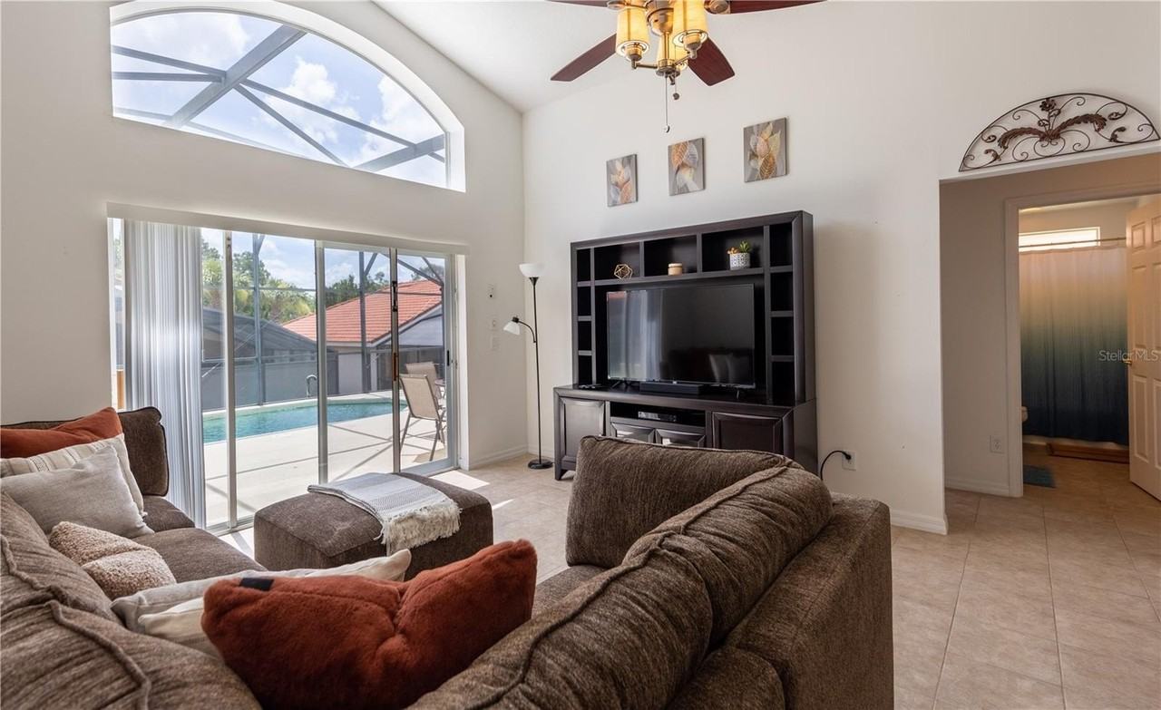 340 Rosso Dr - Photo 5 of 21