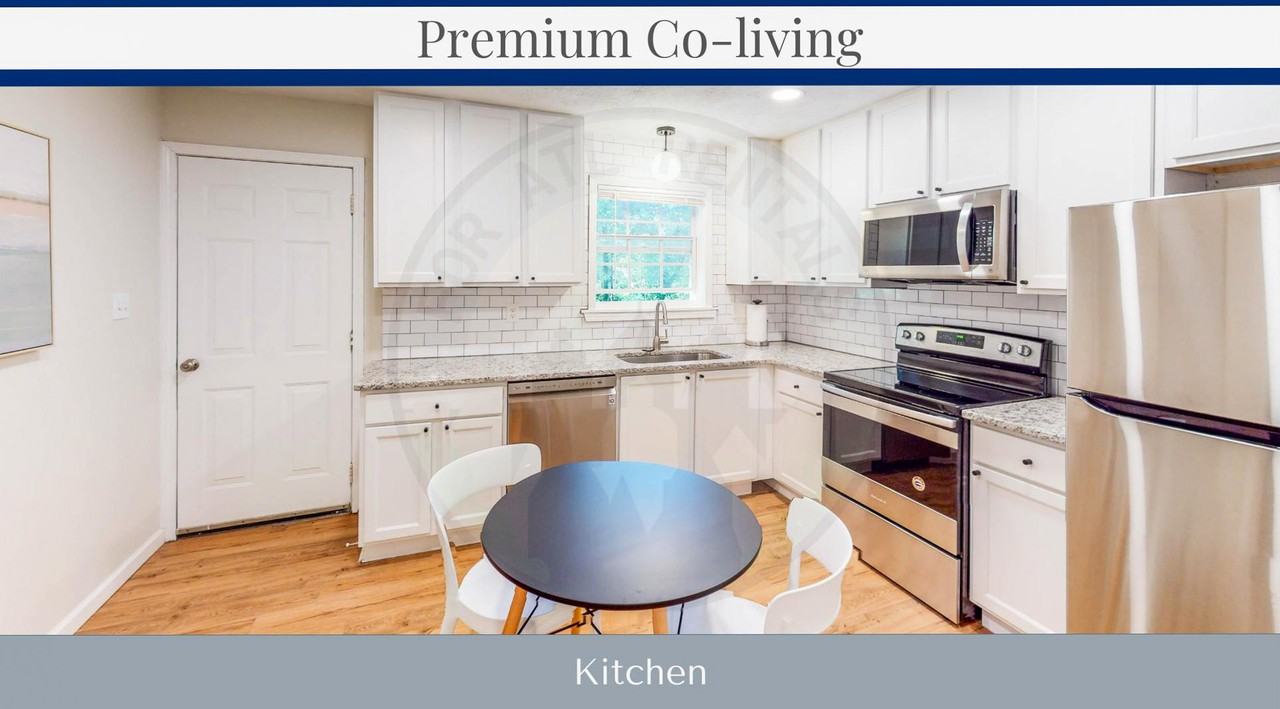 Bolton Pl Nw - Photo 3 of 9