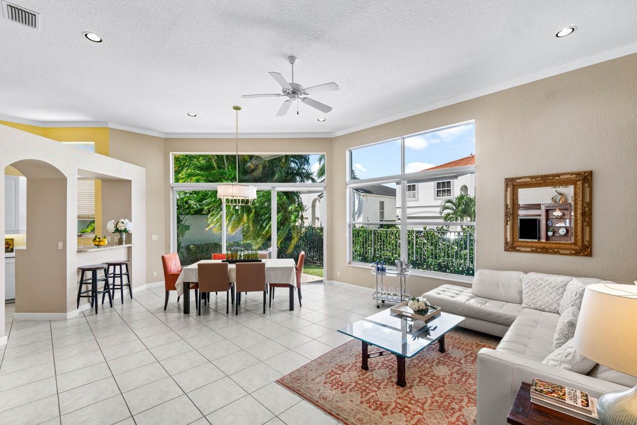 4252 Northwest 66th Lane - Photo 5 of 49