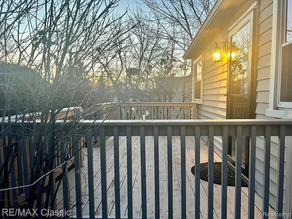 615 Leon Rd - Photo 3 of 17
