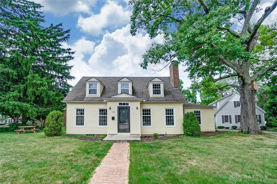 118 N Pelham Dr - Photo 2 of 44