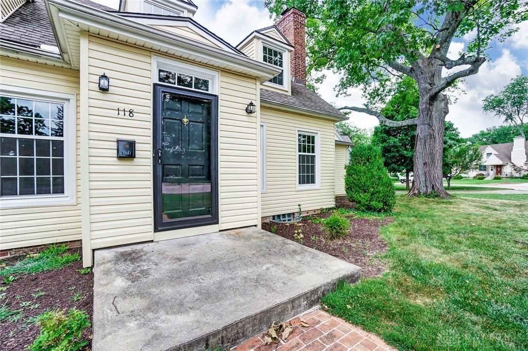 118 N Pelham Dr - Photo 4 of 44