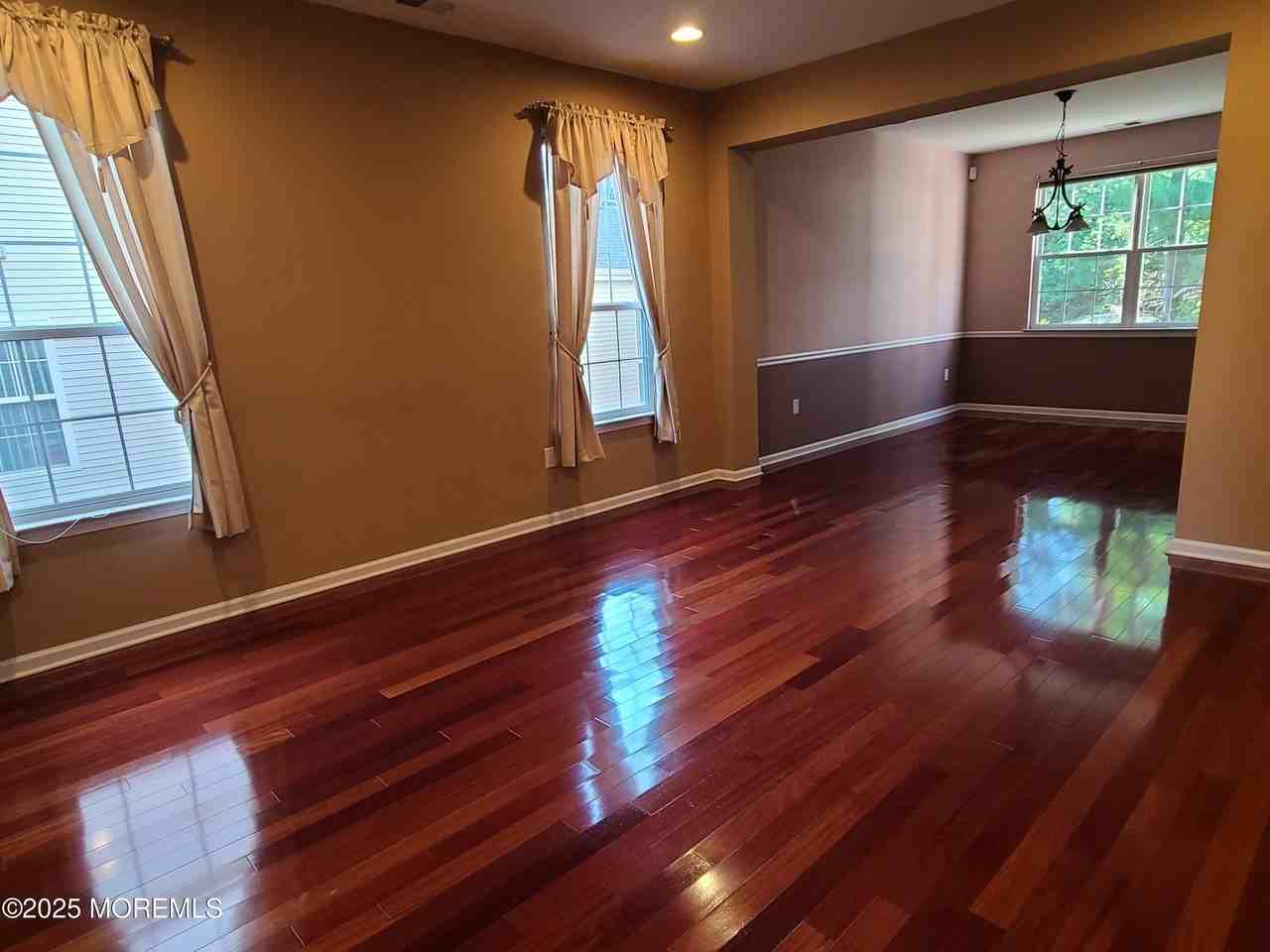 346 Wedgewood Road - Photo 3 of 18