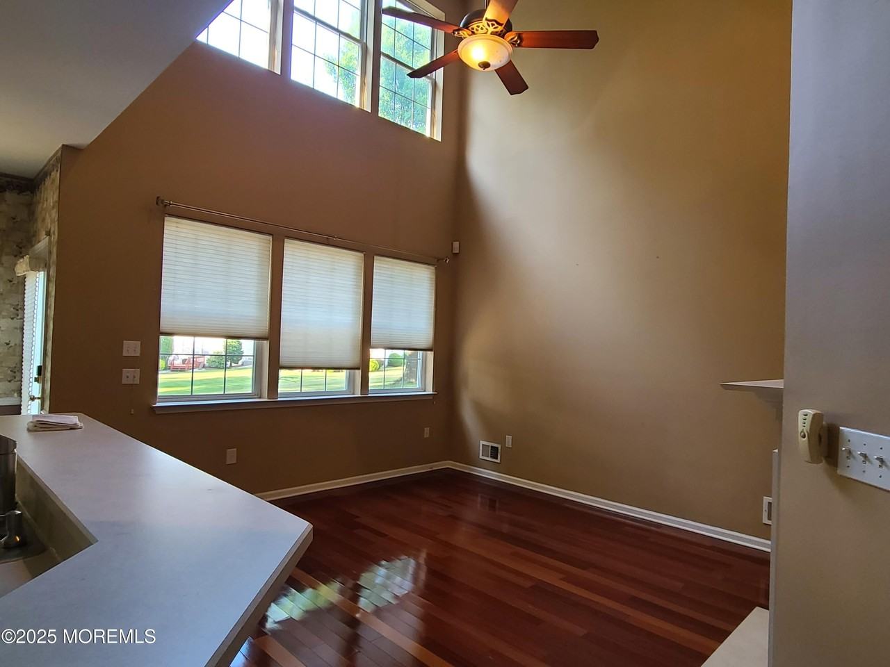 346 Wedgewood Road - Photo 5 of 18