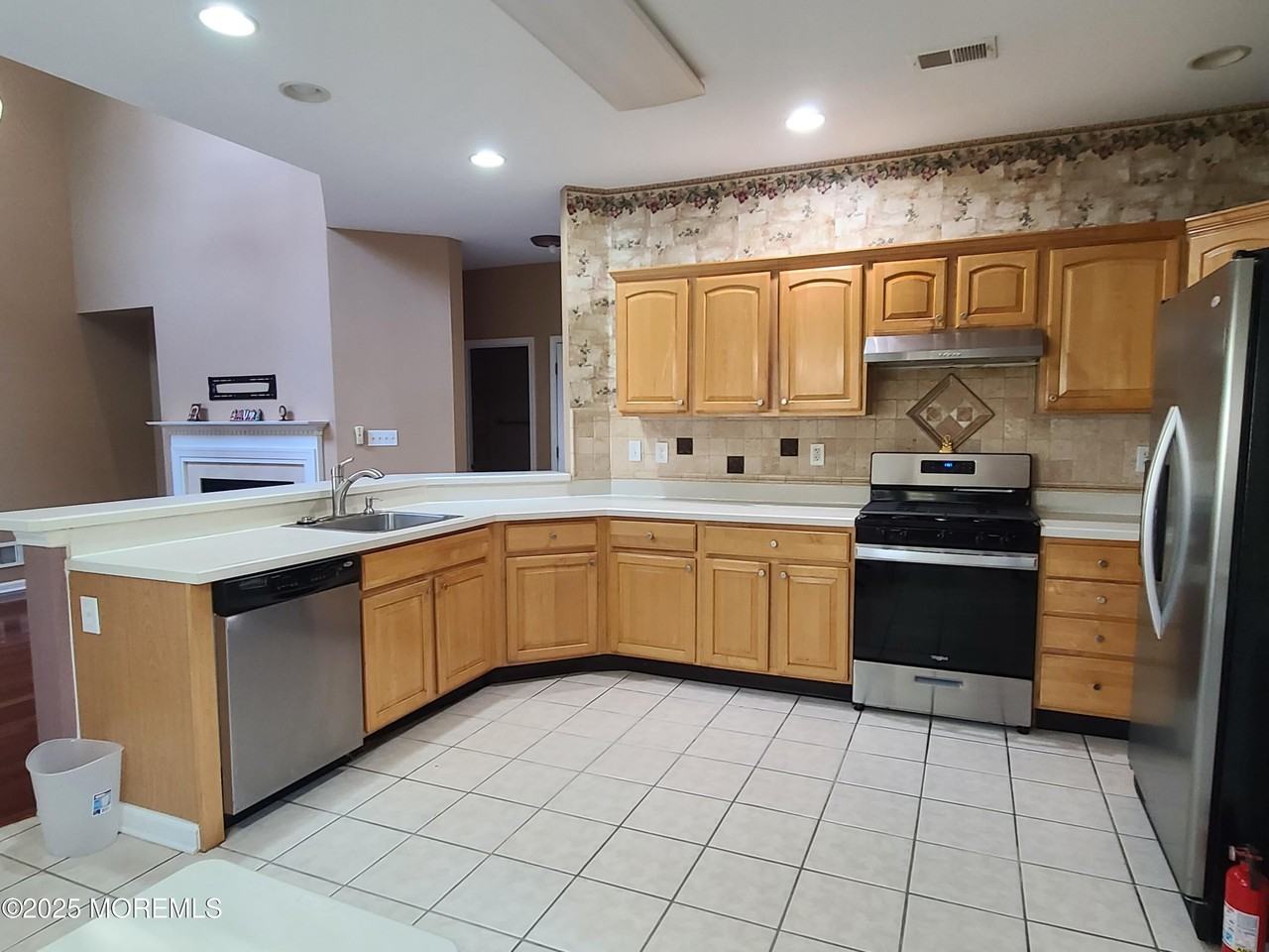 346 Wedgewood Road - Photo 7 of 18