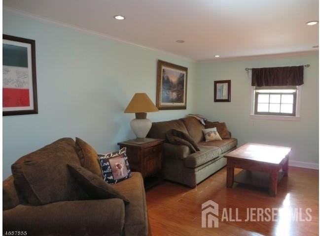 1571 Ramapo Way - Photo 2 of 10