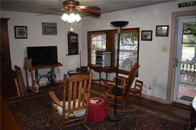 330 Shoreline Dr - Photo 3 of 44