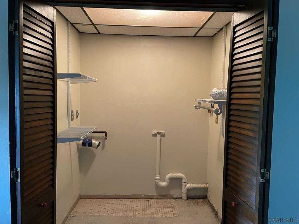 2855 R Apt D Bedford Street - Photo 3 of 16