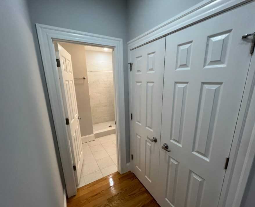 Oxford St - Photo 5 of 40