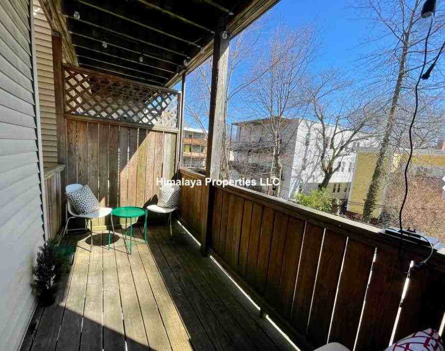 Putnam Ave - Photo 3 of 4