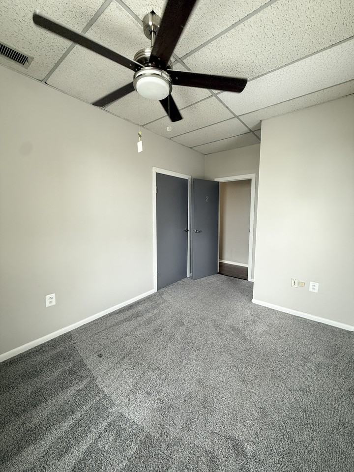 Campus Apartments - Photo 7 of 28