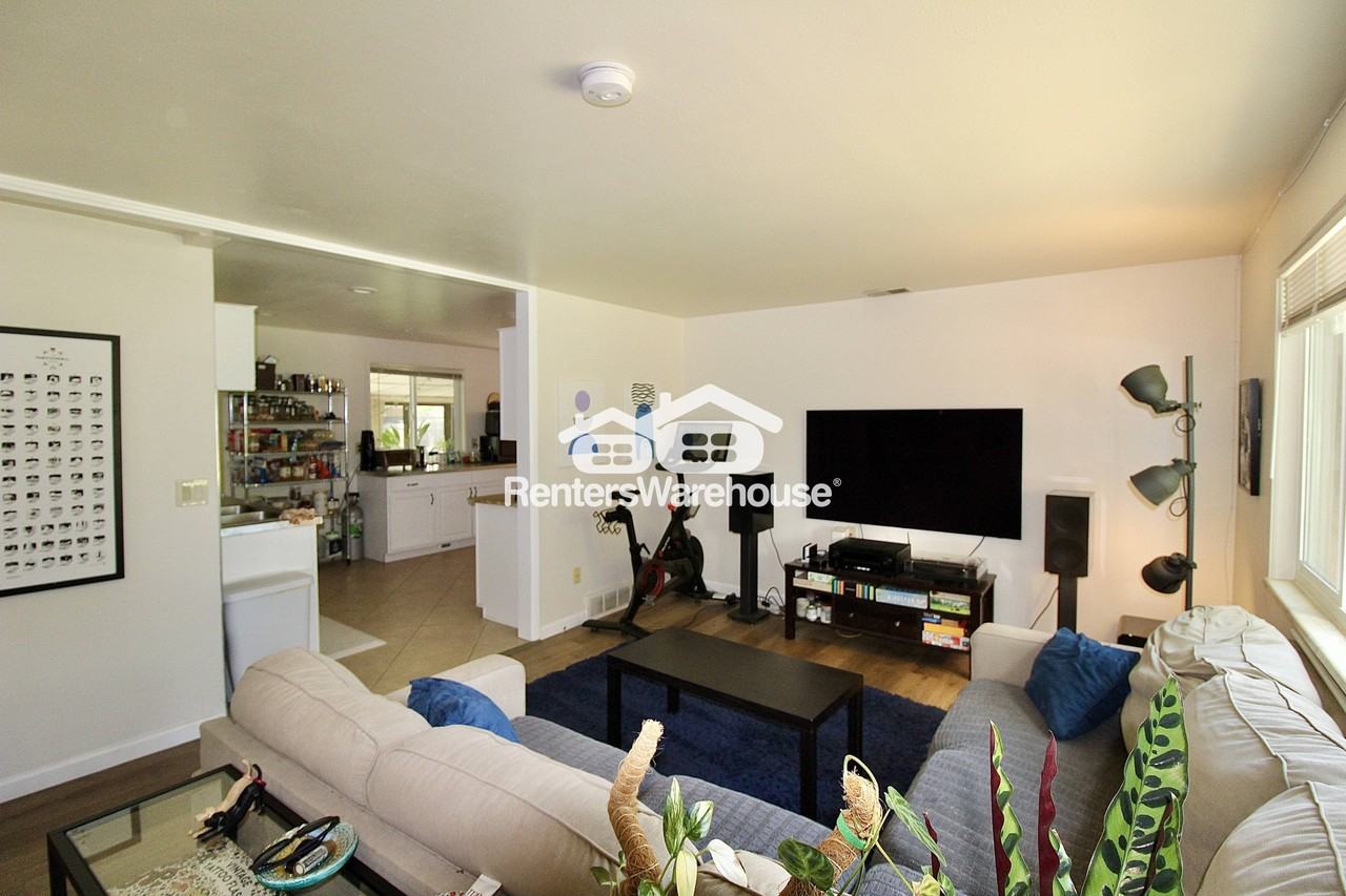 1405 Abilene Dr - Photo 2 of 25