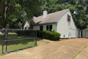 featured image of 6384 Oak Park Dr