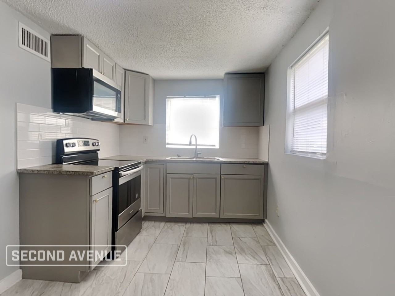 5637 Dunmire Ave - Photo 3 of 15