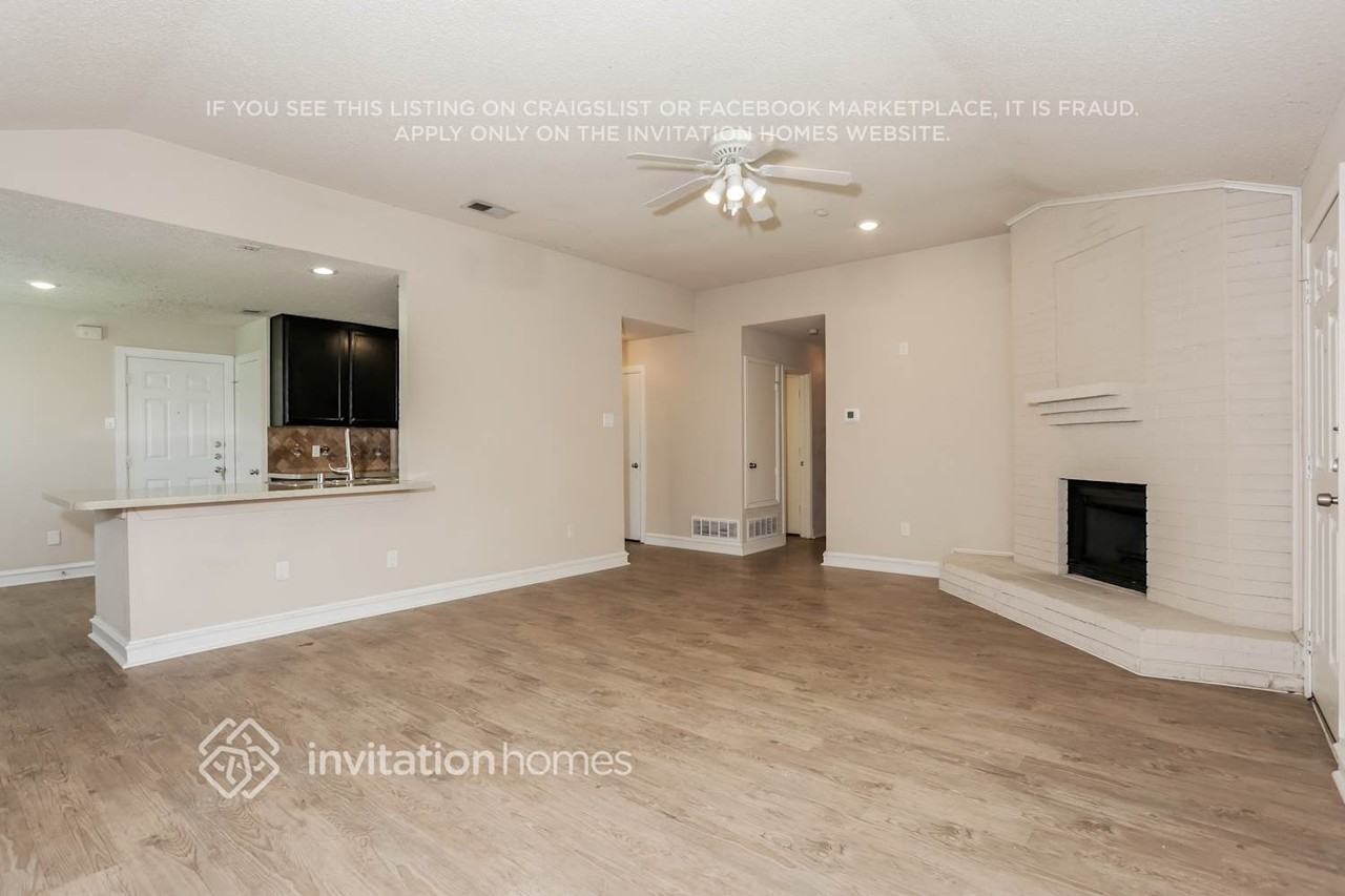 2665 Claremont Dr - Photo 5 of 19