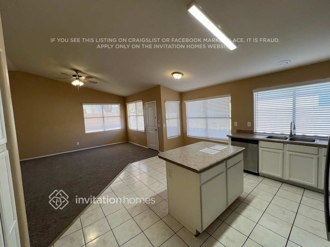9832 E Olla Ave - Photo 5 of 17