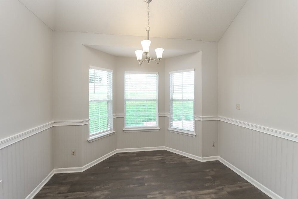 7764 Bramble Ln - Photo 6 of 17