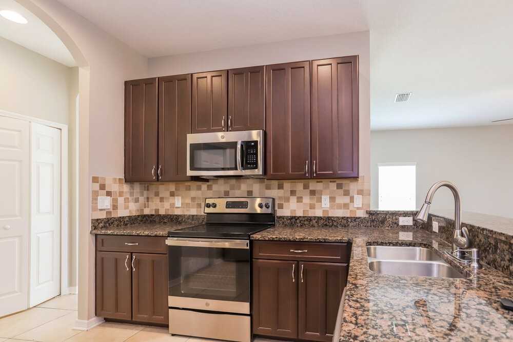 1510 Mira Lago Cir - Photo 5 of 16