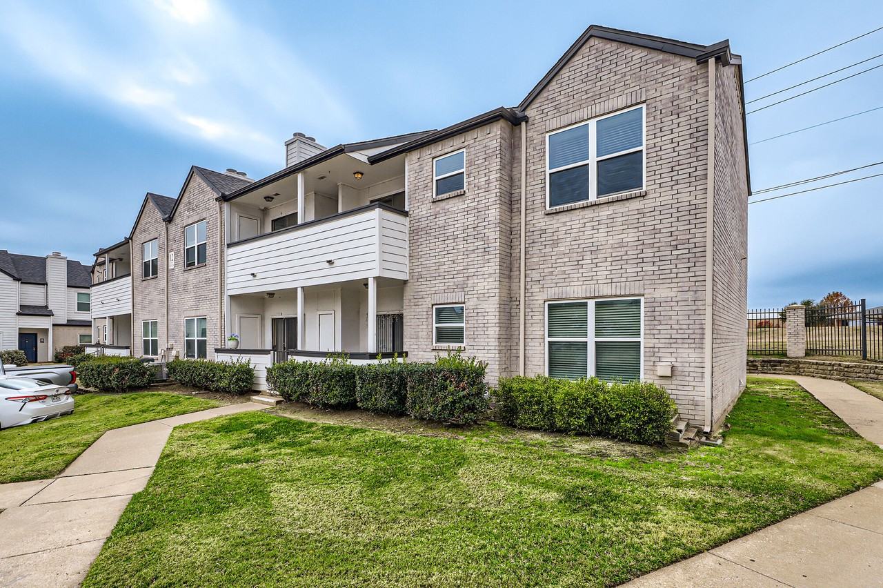 The Tallows Apartments - Photo 6 of 48