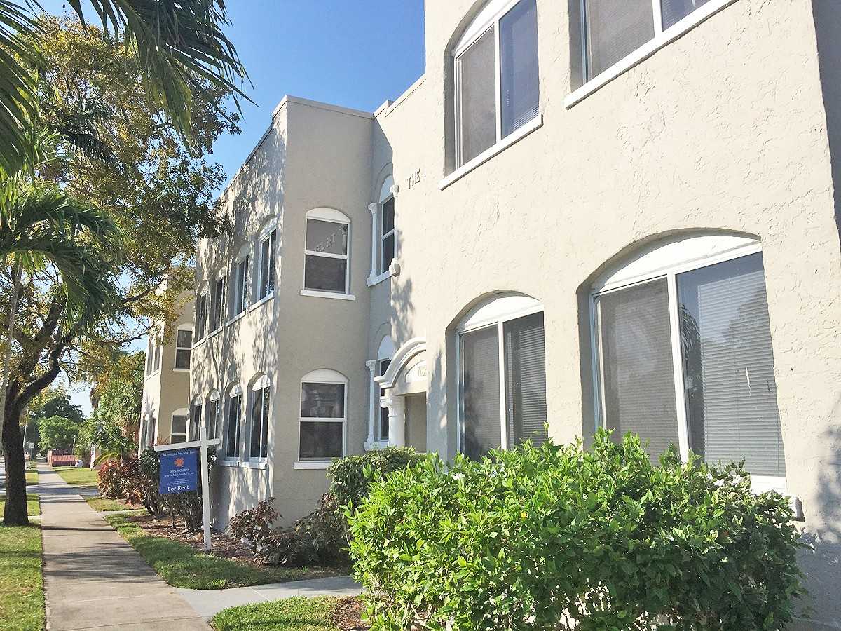 702 S 17th Ave (ZM YS Holdings LLC) - Photo 4 of 22