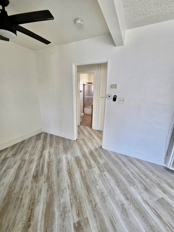 734 N Inglewood ave - Photo 2 of 10