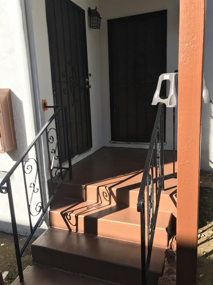 734 N Inglewood ave - Photo 7 of 10