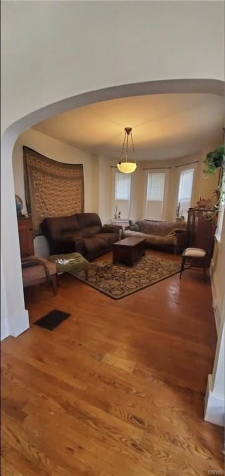 28 Hubbard Street - Photo 2 of 6