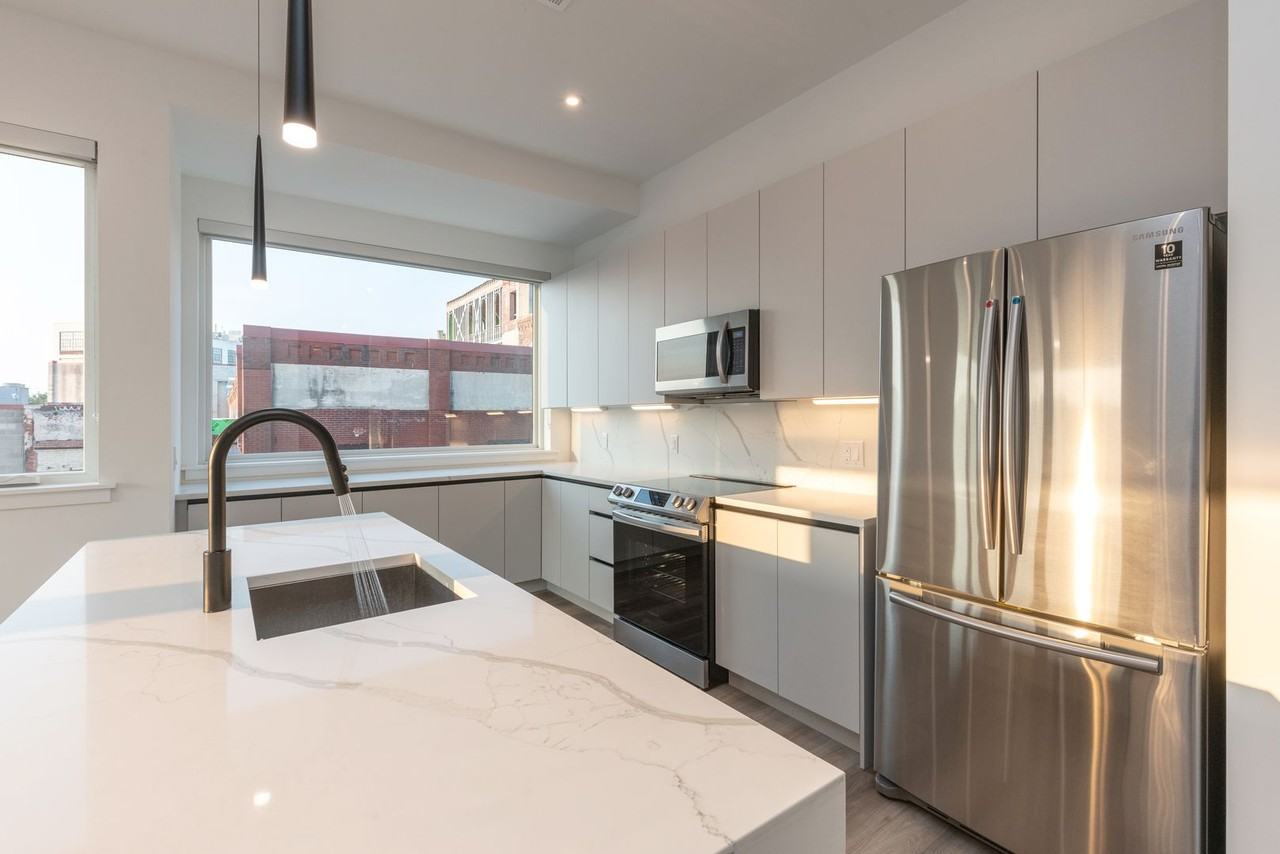 BRUBOX - Photo 2 of 50