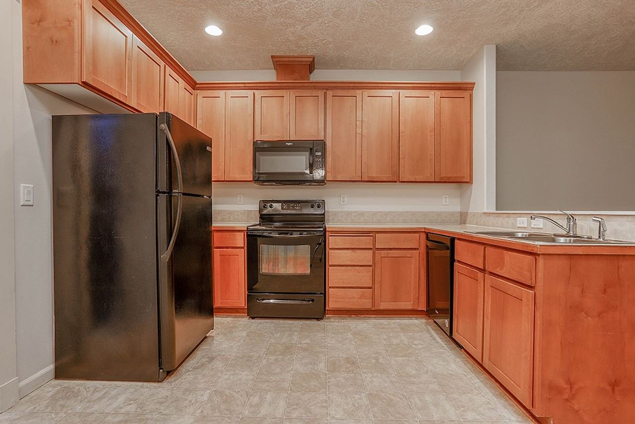 Chase Landing - Photo 6 of 36