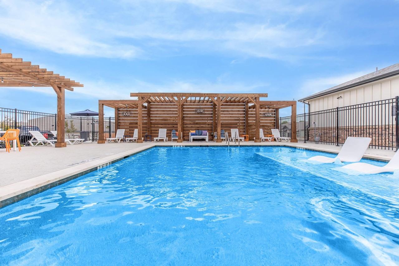 Virtu on Cumberland - Photo 2 of 50