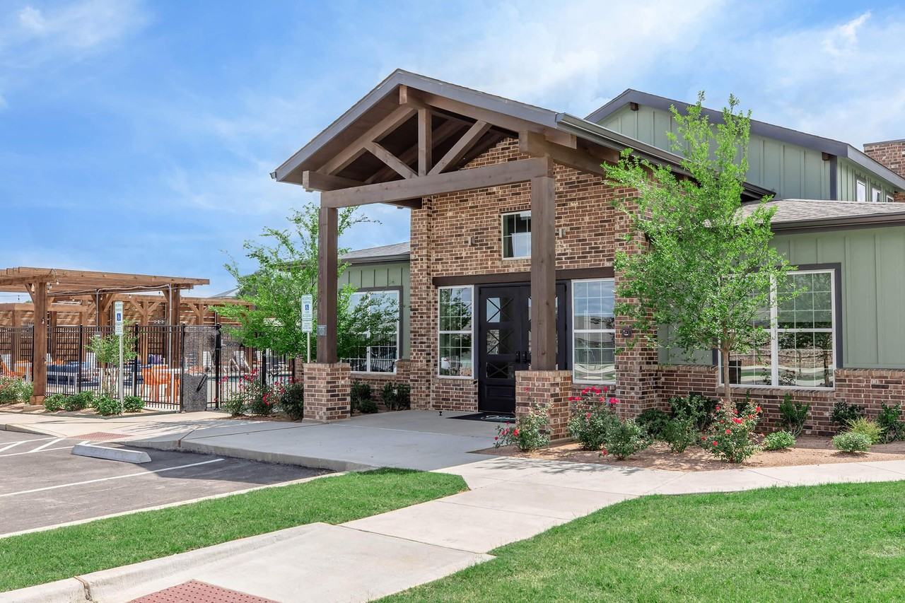 Virtu on Cumberland - Photo 3 of 50