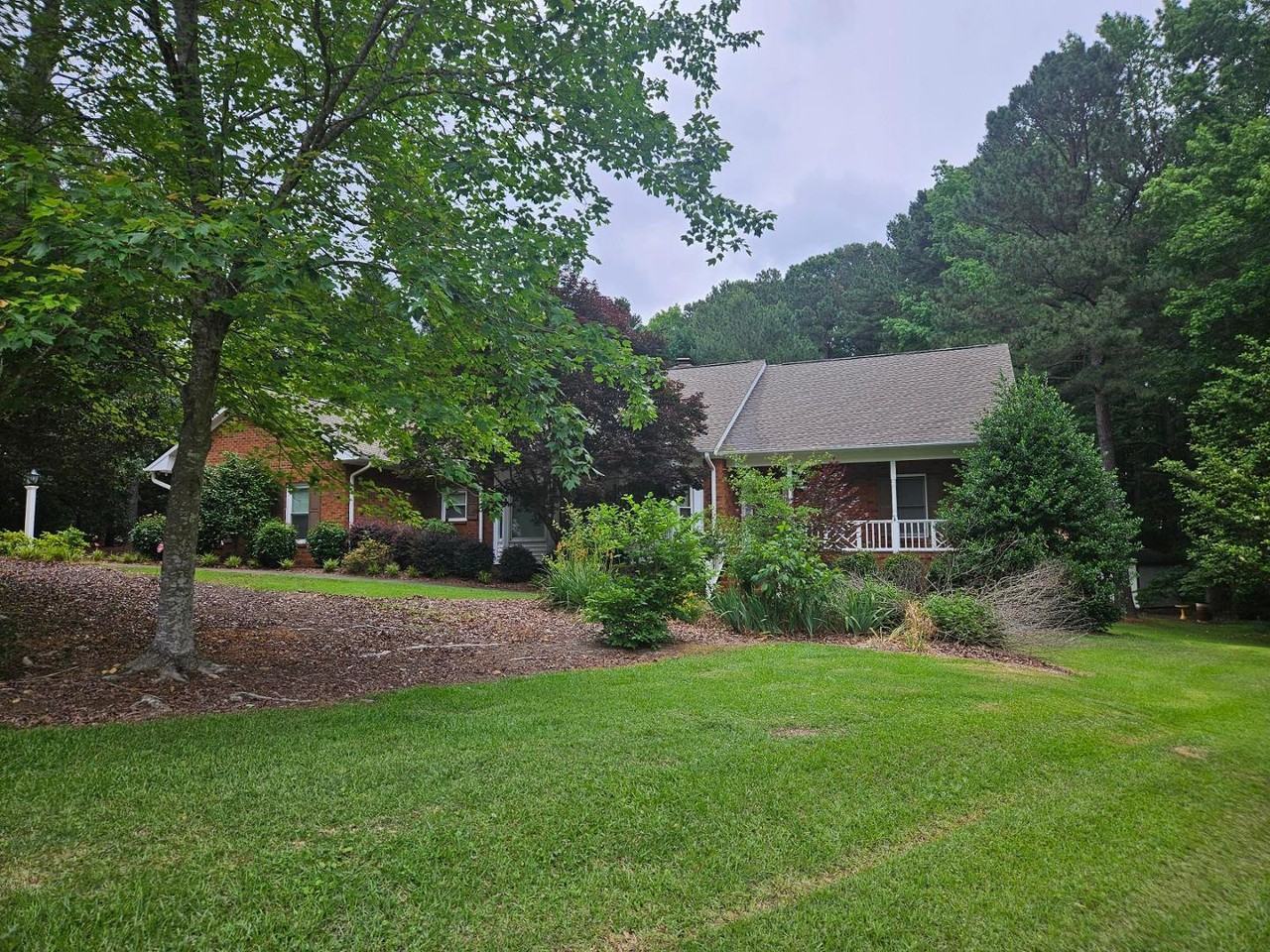 15 Brookview Ct - Photo 2 of 26