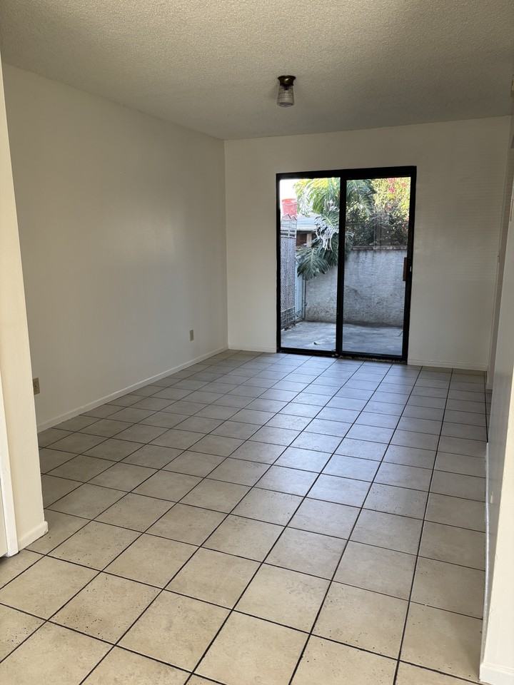 7000 Mountain View Avenue A - Photo 3 of 17