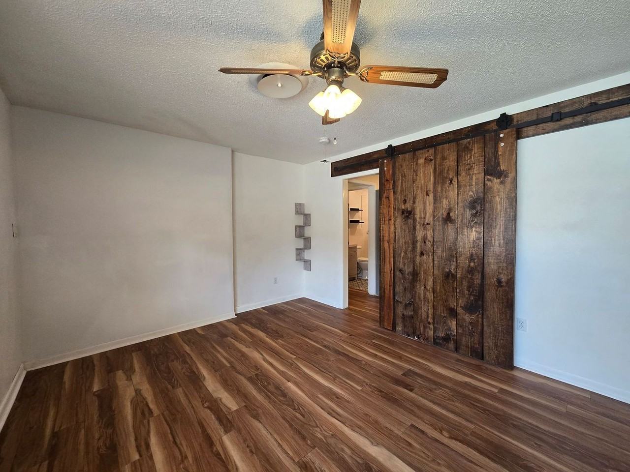 518 Kate St - Photo 7 of 22