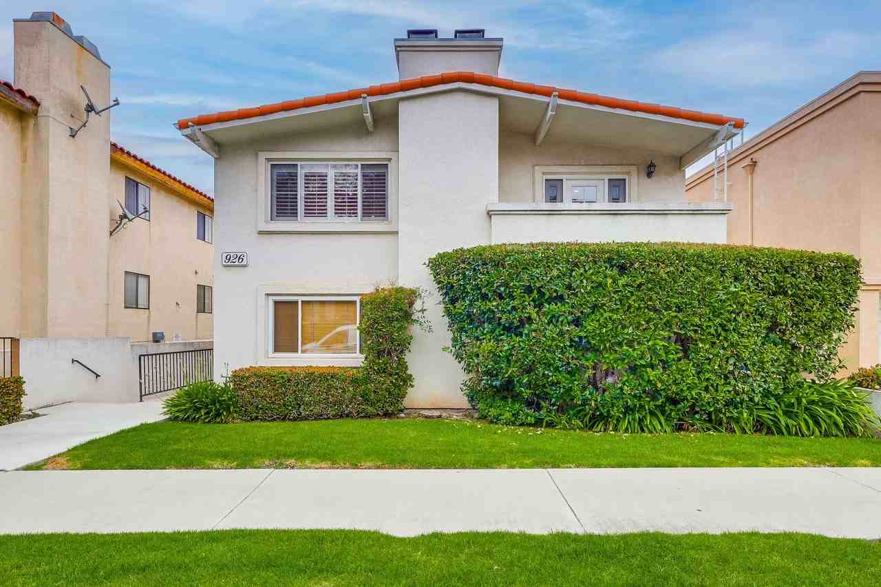 926 S Leland St #4 - Photo 2 of 50