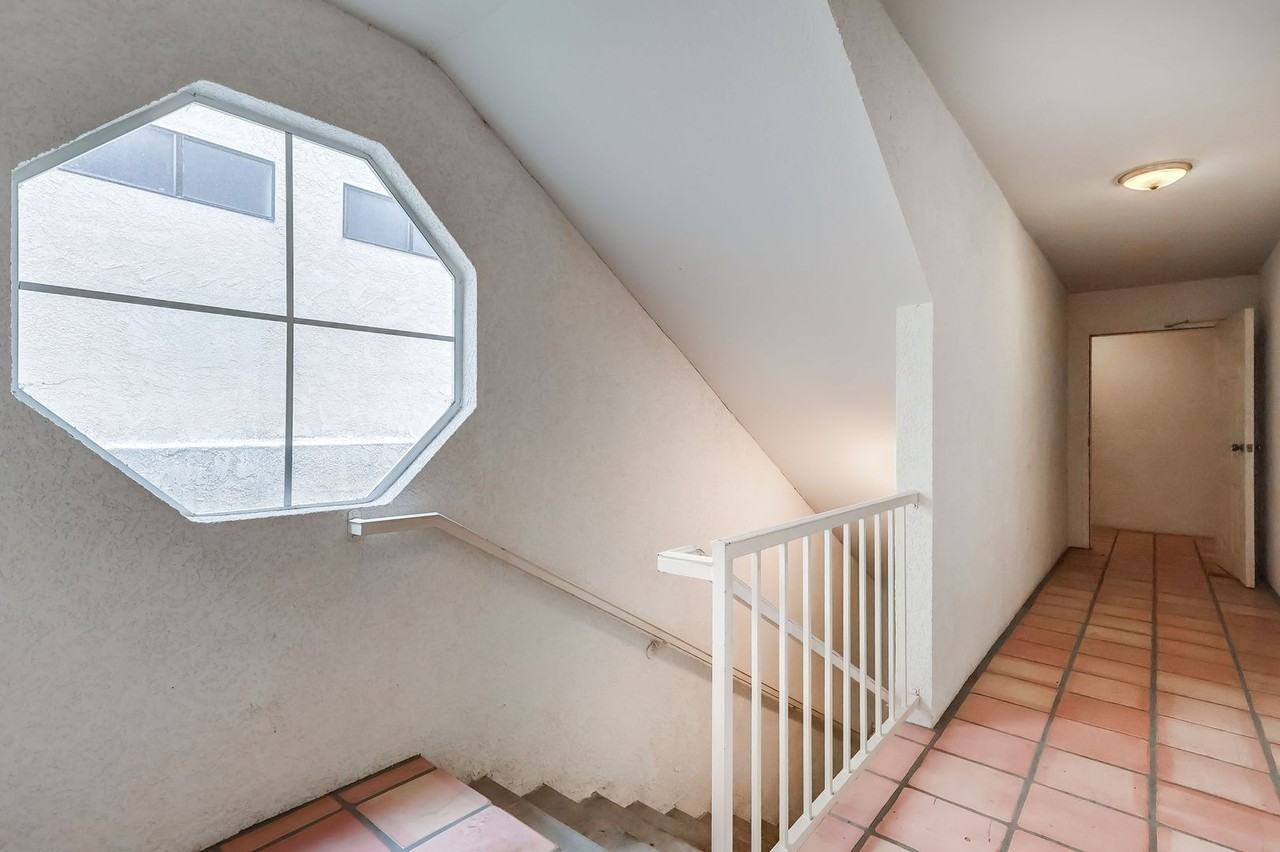 926 S Leland St #4 - Photo 6 of 50