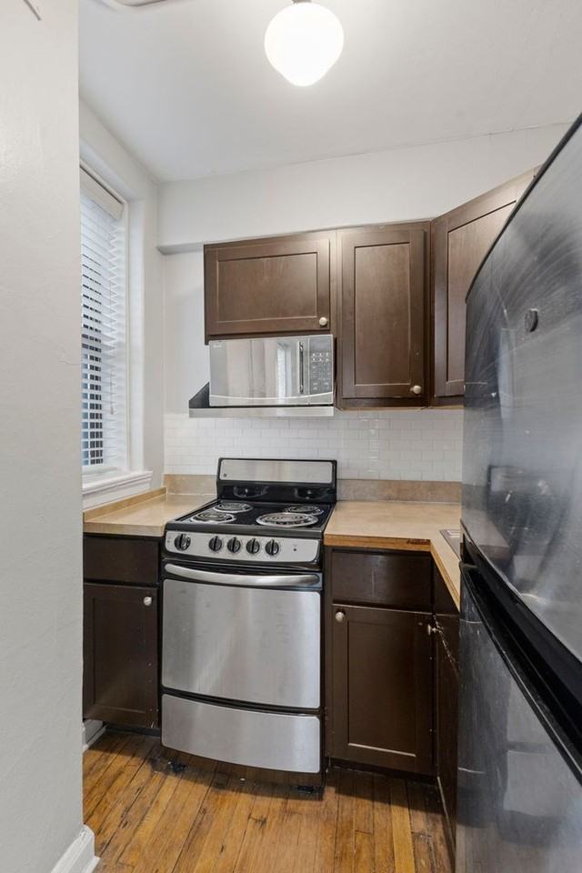 Piccadilly Apartments - Photo 6 of 31