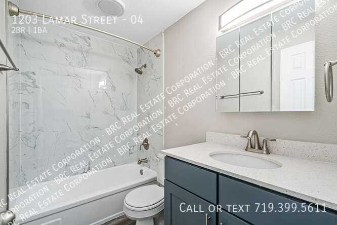 Lamar Station - Photo 7 of 11