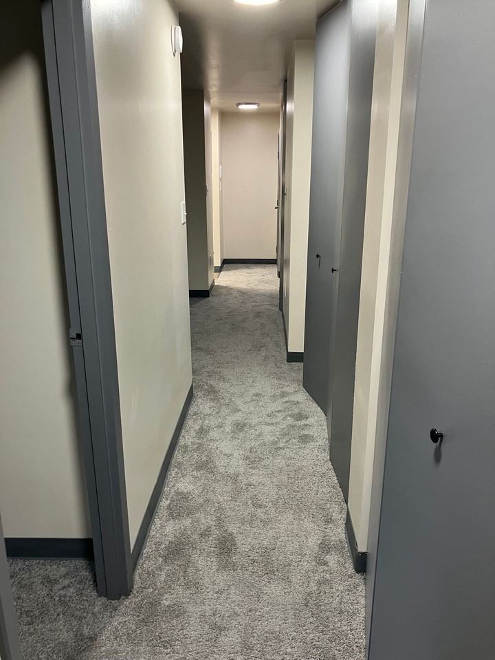 Marlboro Place Apartments - Photo 5 of 33