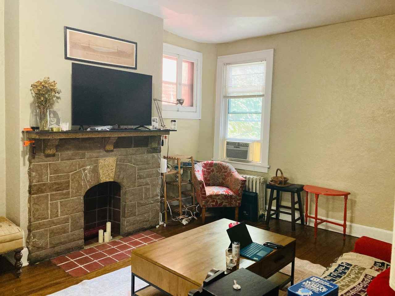 111 Sampsonia Way - Photo 3 of 18