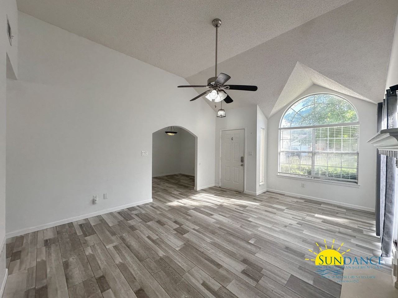 1896 Heartland Dr - Photo 3 of 18