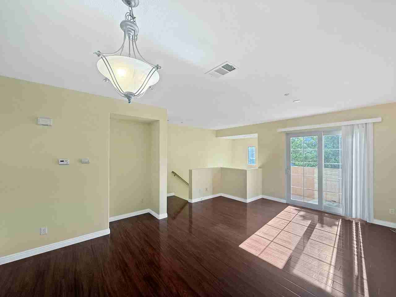 264 Marquette Ave - Photo 3 of 13