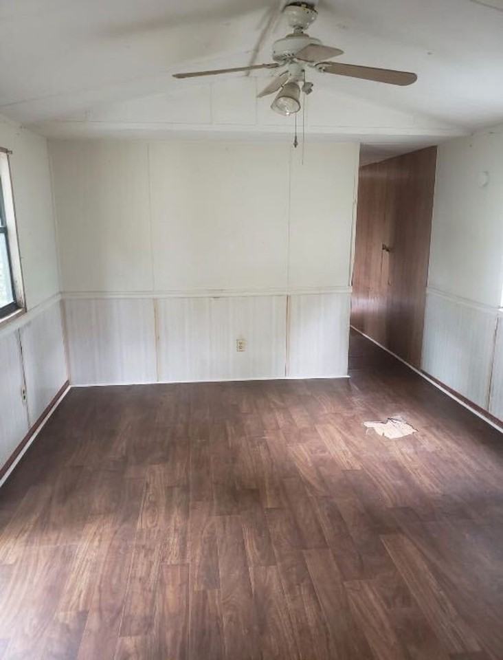 539 Coconut Ct - Photo 4 of 7