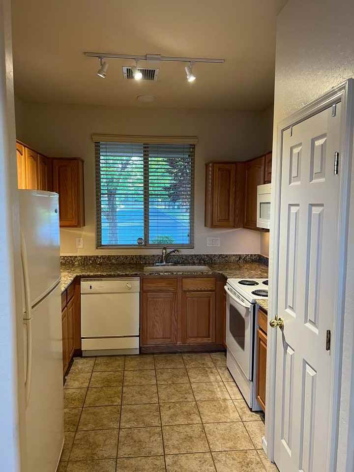7206 E Night Watch Way - Photo 6 of 24