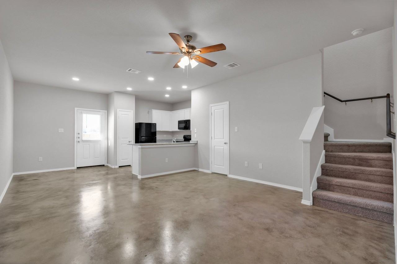 CALL FOR MORE DETAILS!! - Photo 3 of 5