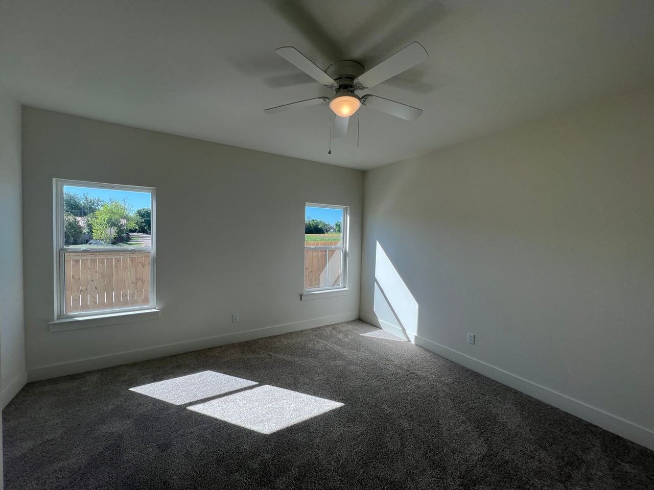 1814 Royal Loop - Photo 6 of 20