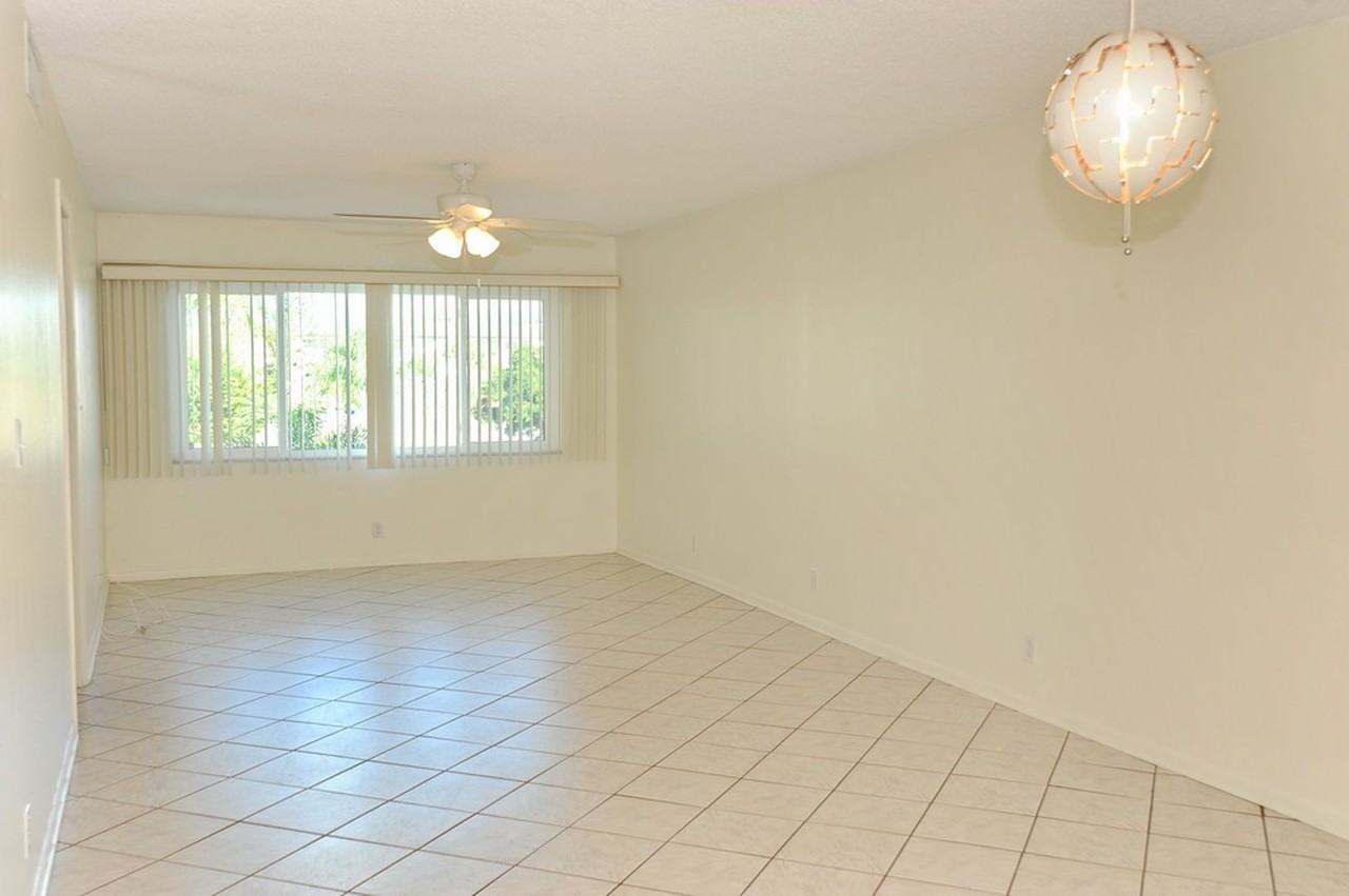 1000 Manatee Rd - Photo 3 of 12