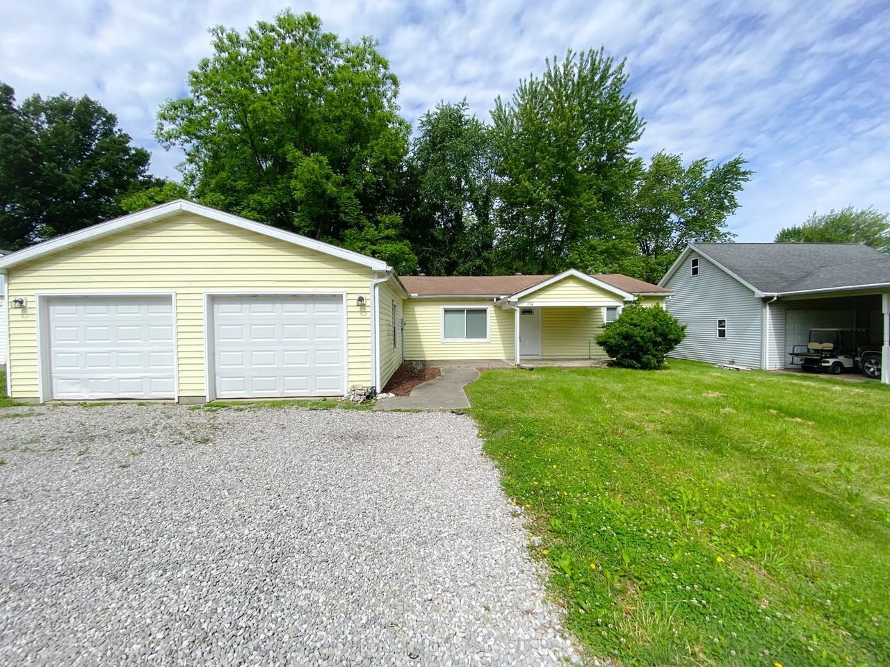 330 N 2nd St - Photo 2 of 14